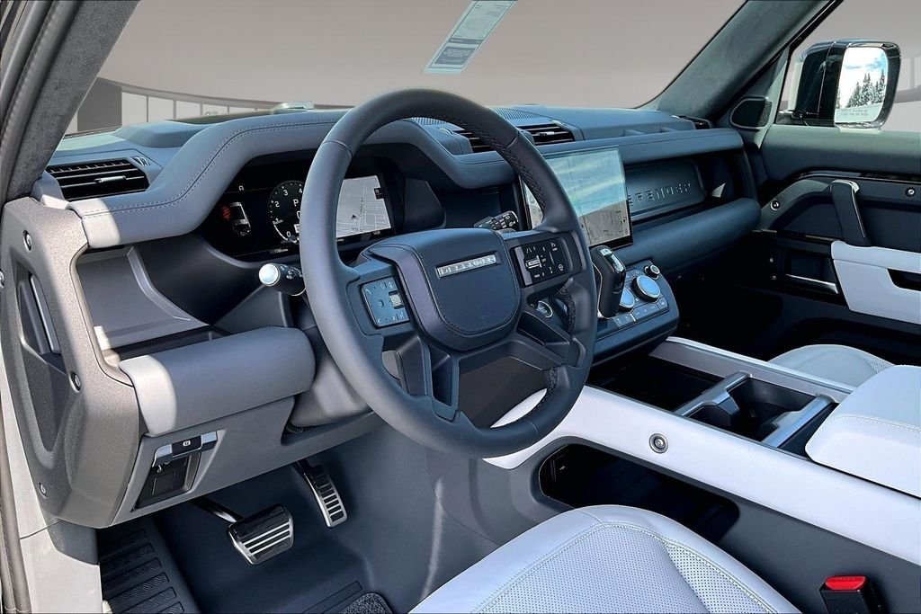 2025 Land Rover Defender V8 - Photo 7