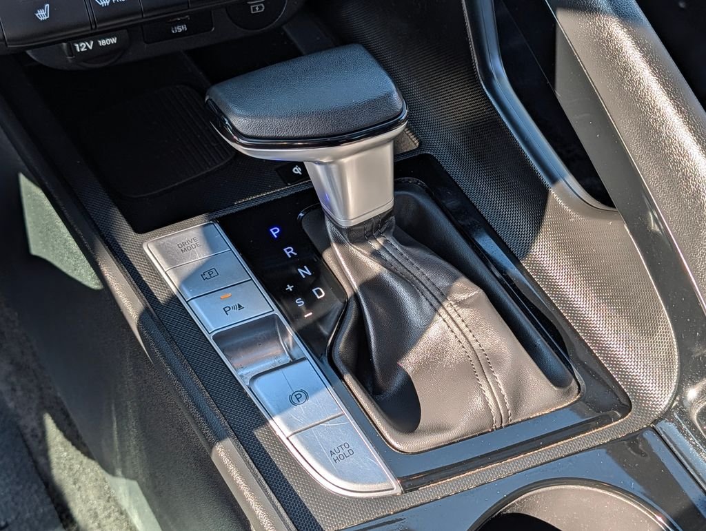 2024 Hyundai Elantra Limited - Photo 26