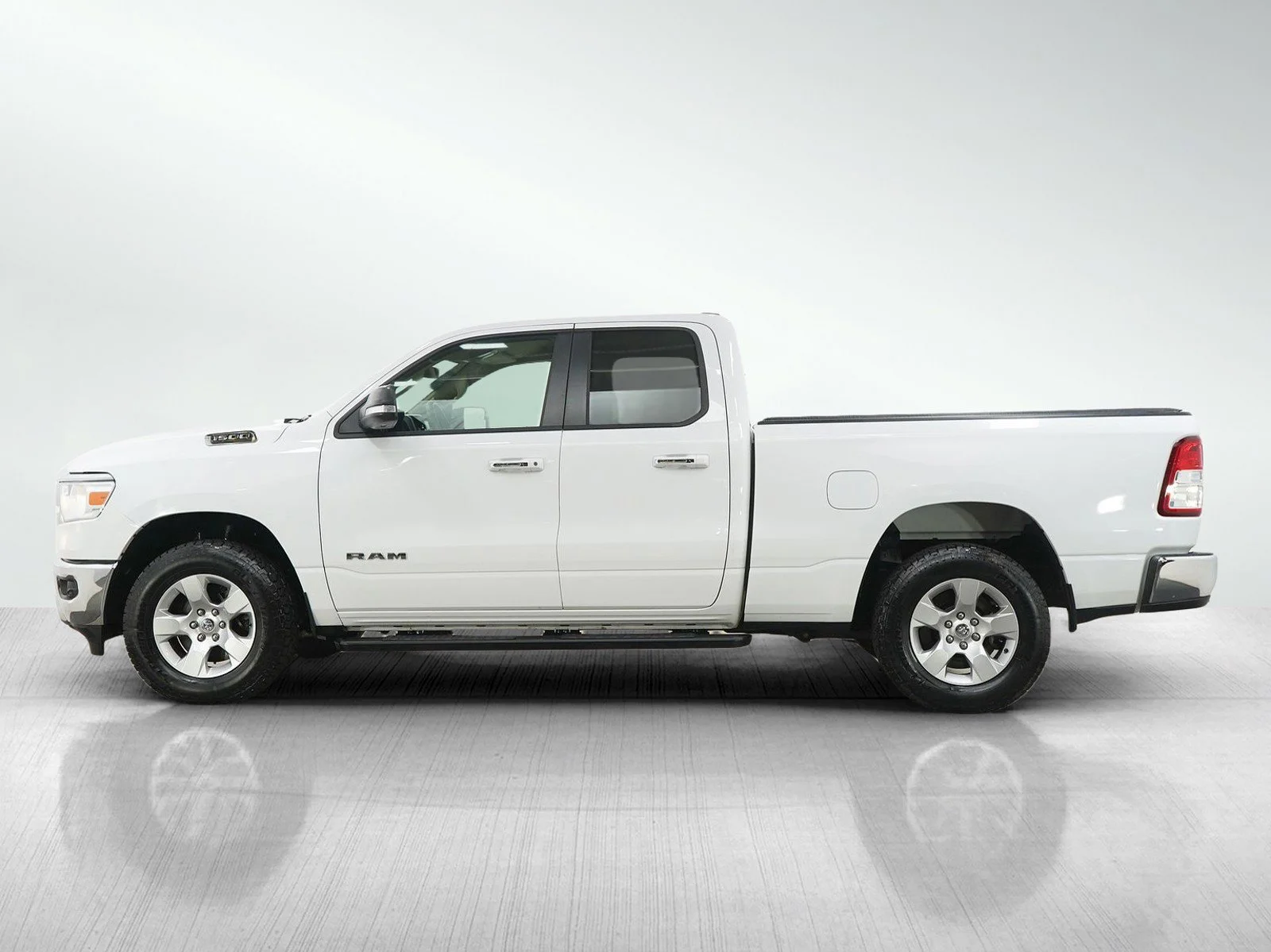 Used 2019 RAM Ram 1500 Pickup Big Horn/Lone Star with VIN 1C6RRFBG9KN925609 for sale in Burnsville, Minnesota