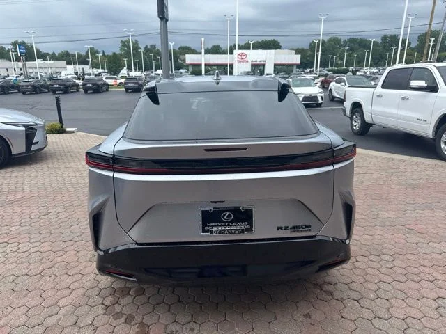 New 2026 Iridium Lexus 450e Premium image 8