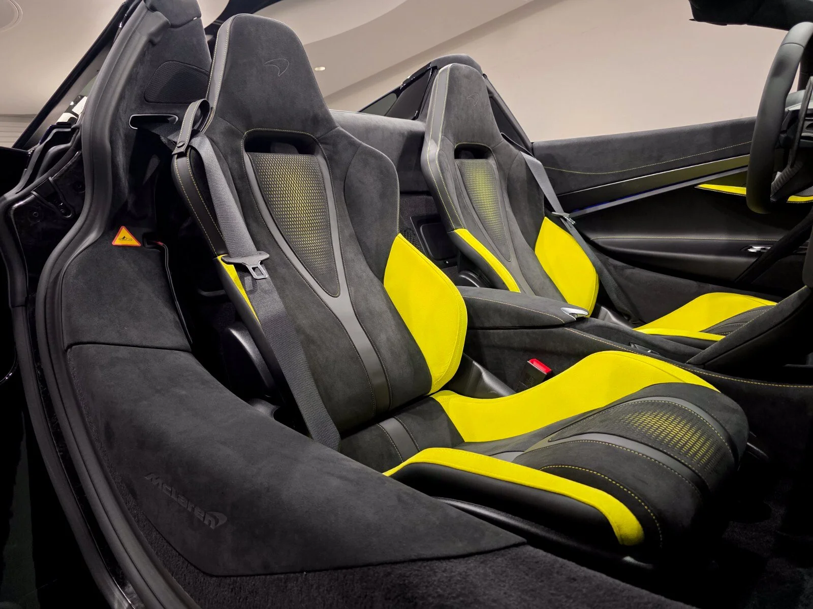 New 2027 Namaka Blue McLaren Spider image 23