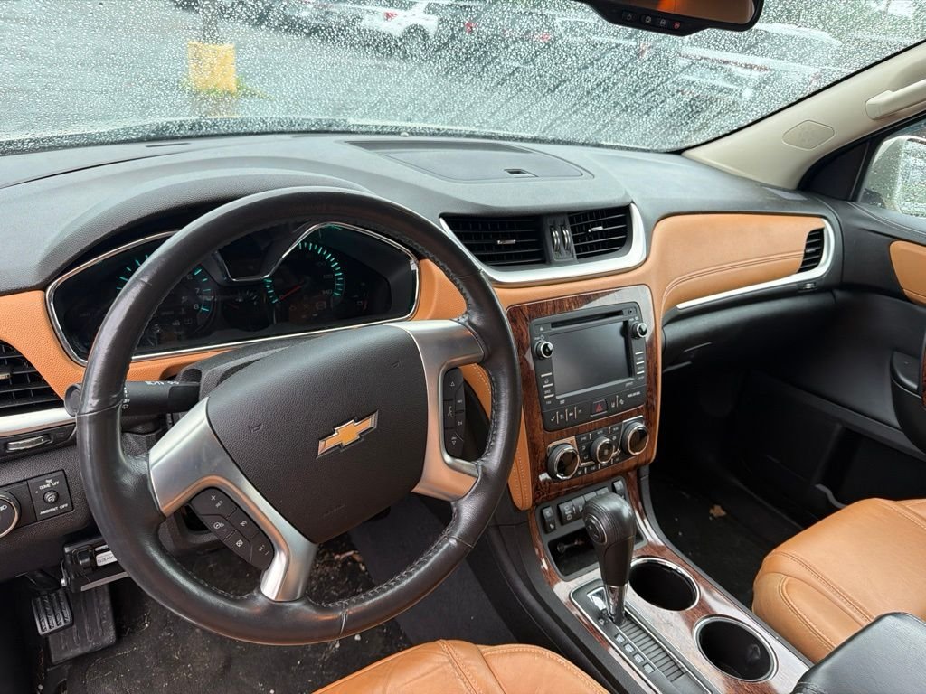 Used 2014 Gold Chevrolet LTZ image 12