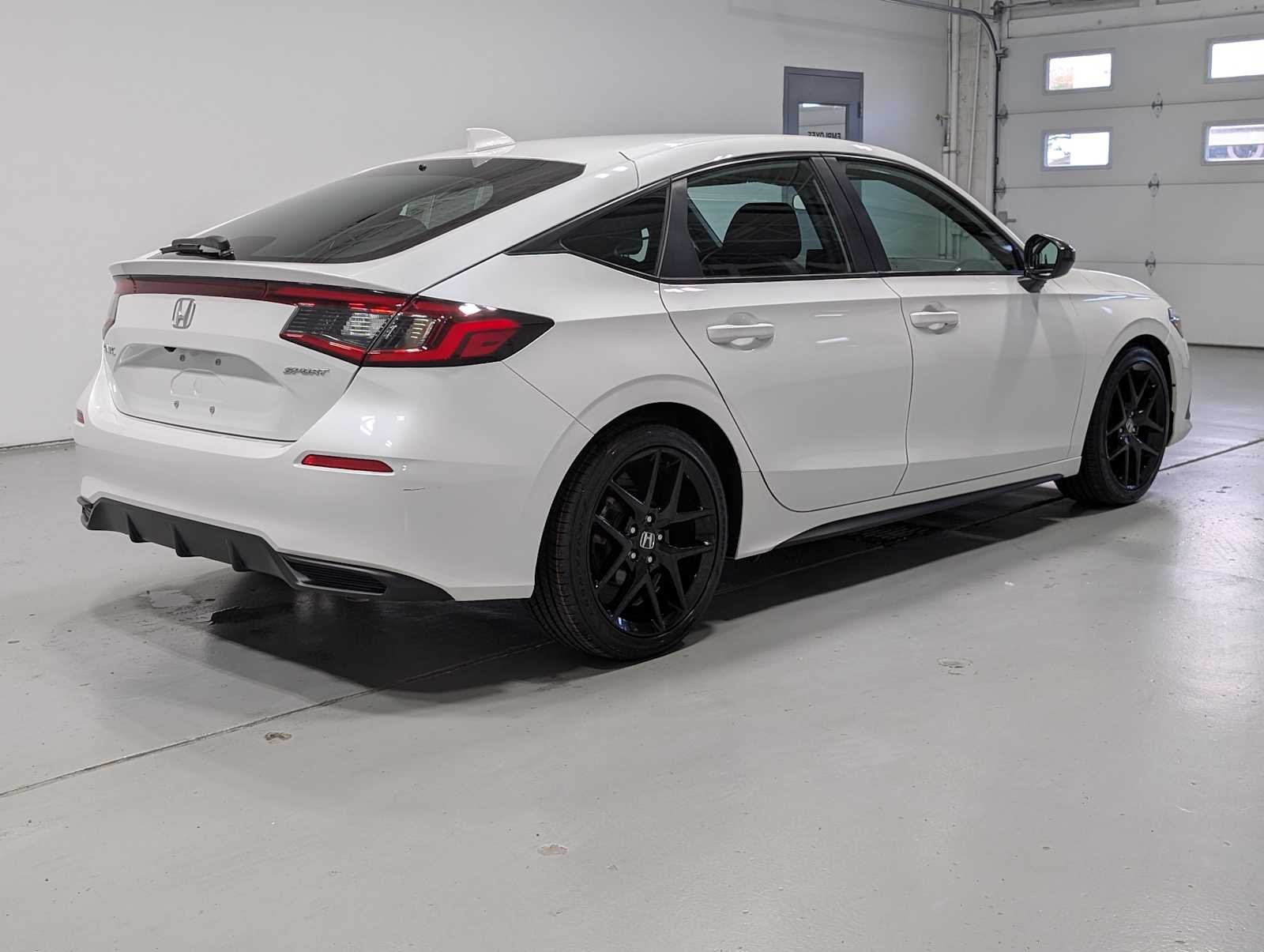 Certified Used 2024 Platinum White Pearl Honda 2.0L SPORT image 8