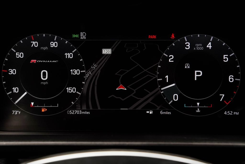 Used 2022 Black Land Rover HSE R-Dynamic image 38