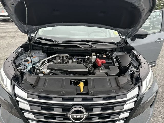 New 2026 Boulder Gray Pearl / Super Black Two-tone Nissan Platinum image 20
