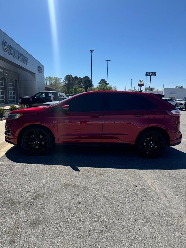 2020 Ford Edge ST