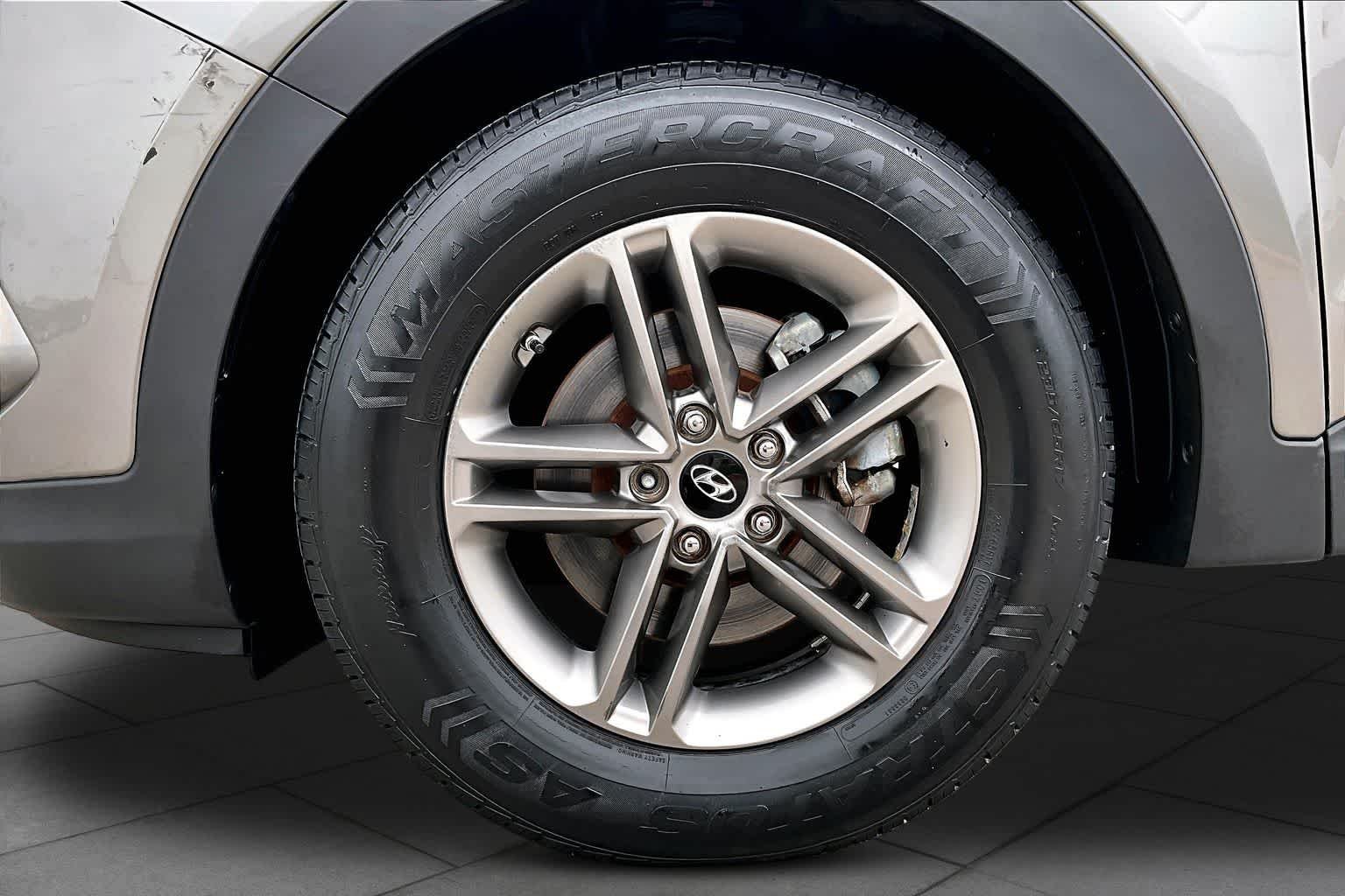 Used 2017 Mineral Gray Hyundai 2.4L image 11