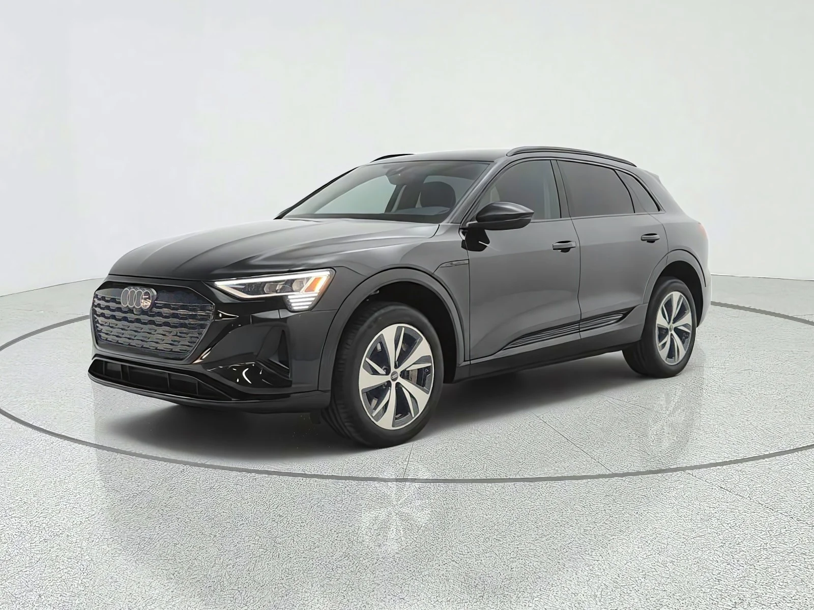 2024 Audi Q8 e-tron