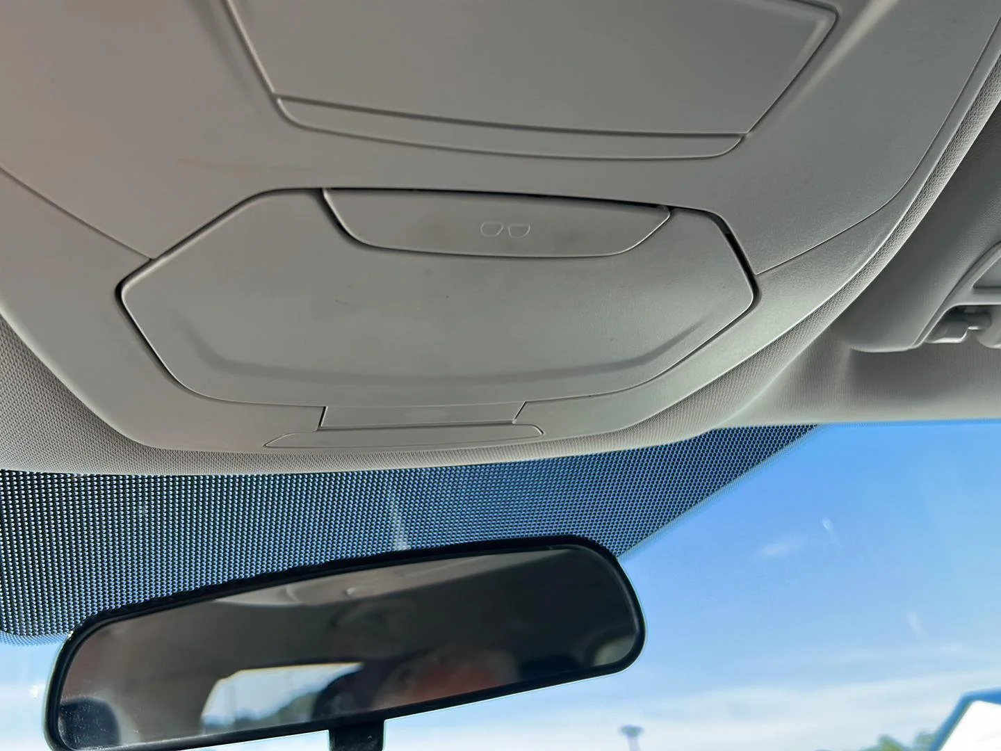 Used 2013 Ingot Silver Metallic Ford SE image 17