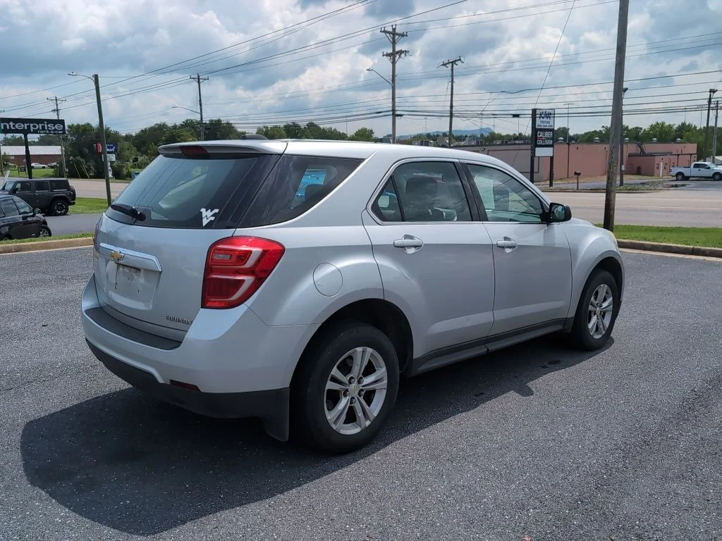 Used 2016 Silver Chevrolet LS image 5