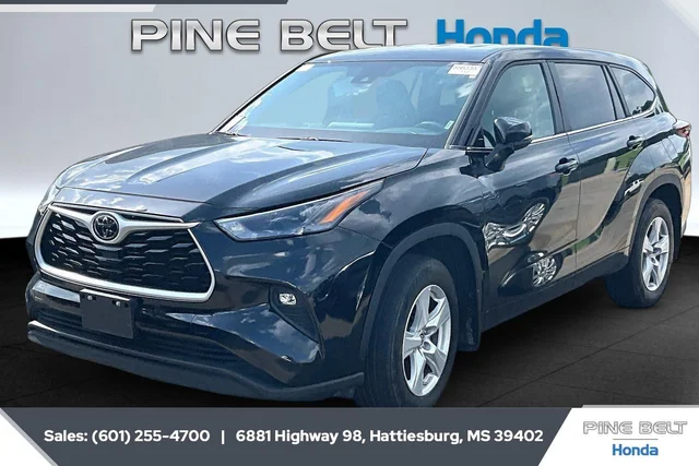 2024 Toyota Highlander LE