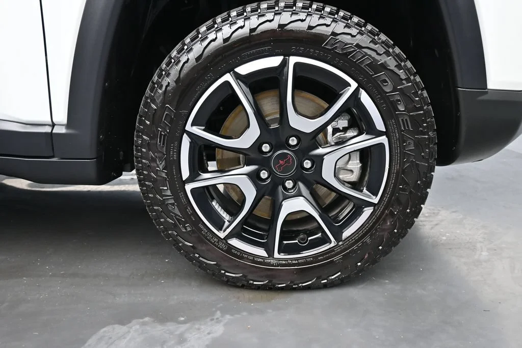 Used 2026 White Jeep Trailhawk image 10