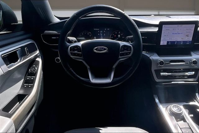 Used 2021 Black Ford XLT image 5