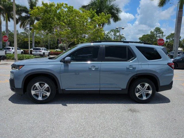 New 2026 Sonic Gray Pearl Honda EX-L image 6