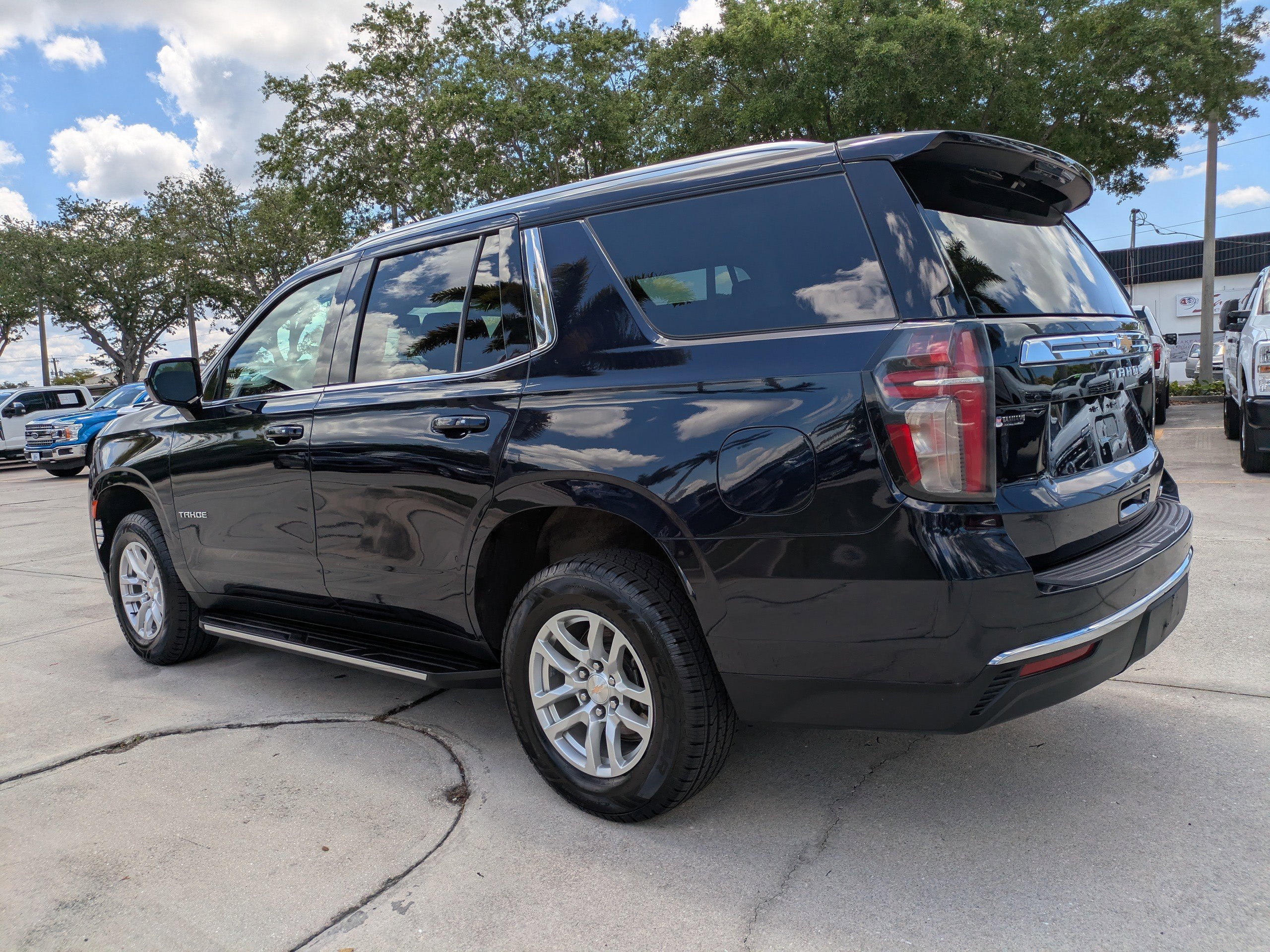 Used 2024 Midnight Blue Metallic Chevrolet LT image 6