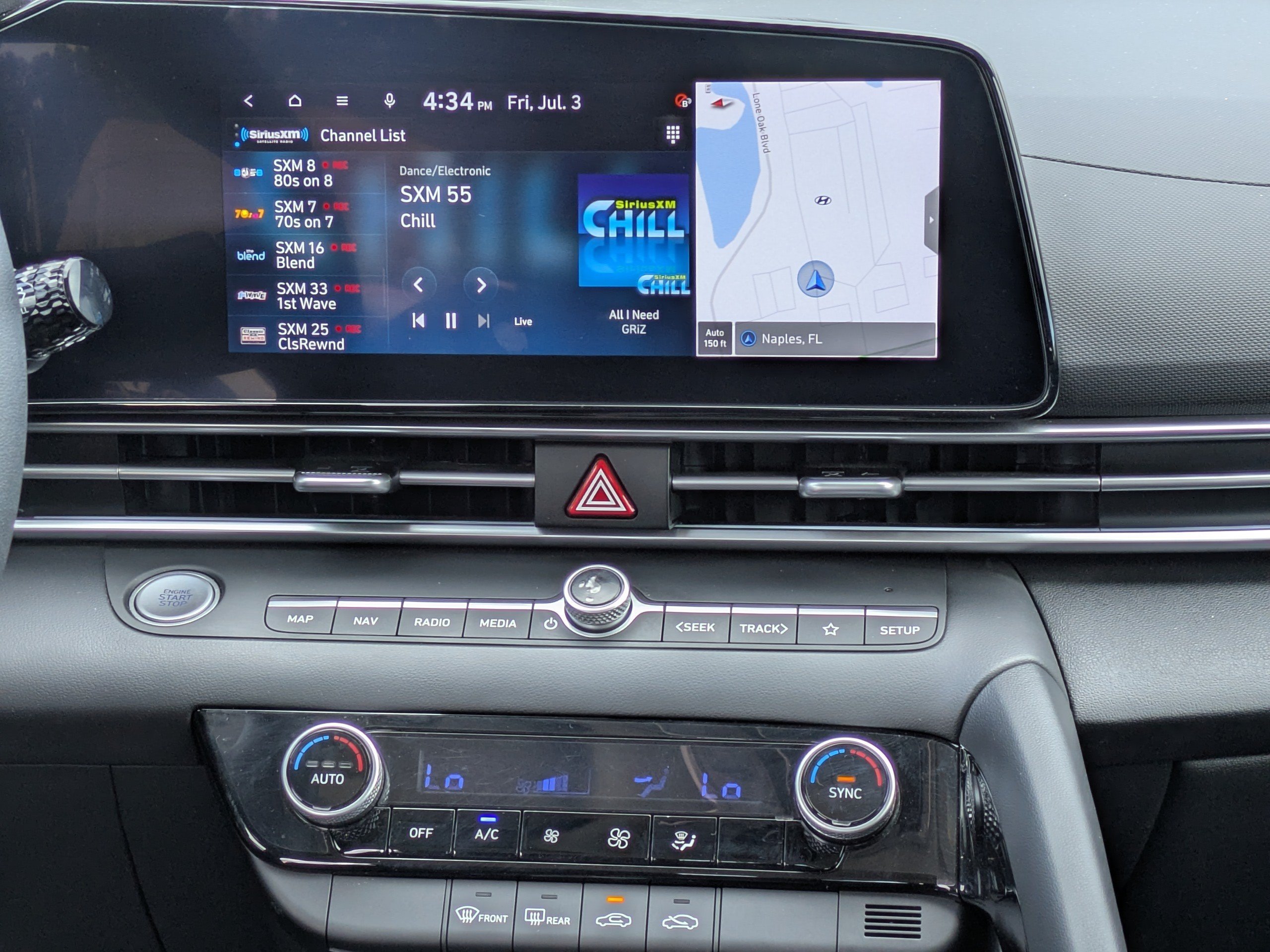 2024 Hyundai Elantra Blue - Photo 16