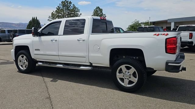 Used 2018 SUMMIT WHITE Chevrolet High Country image 7