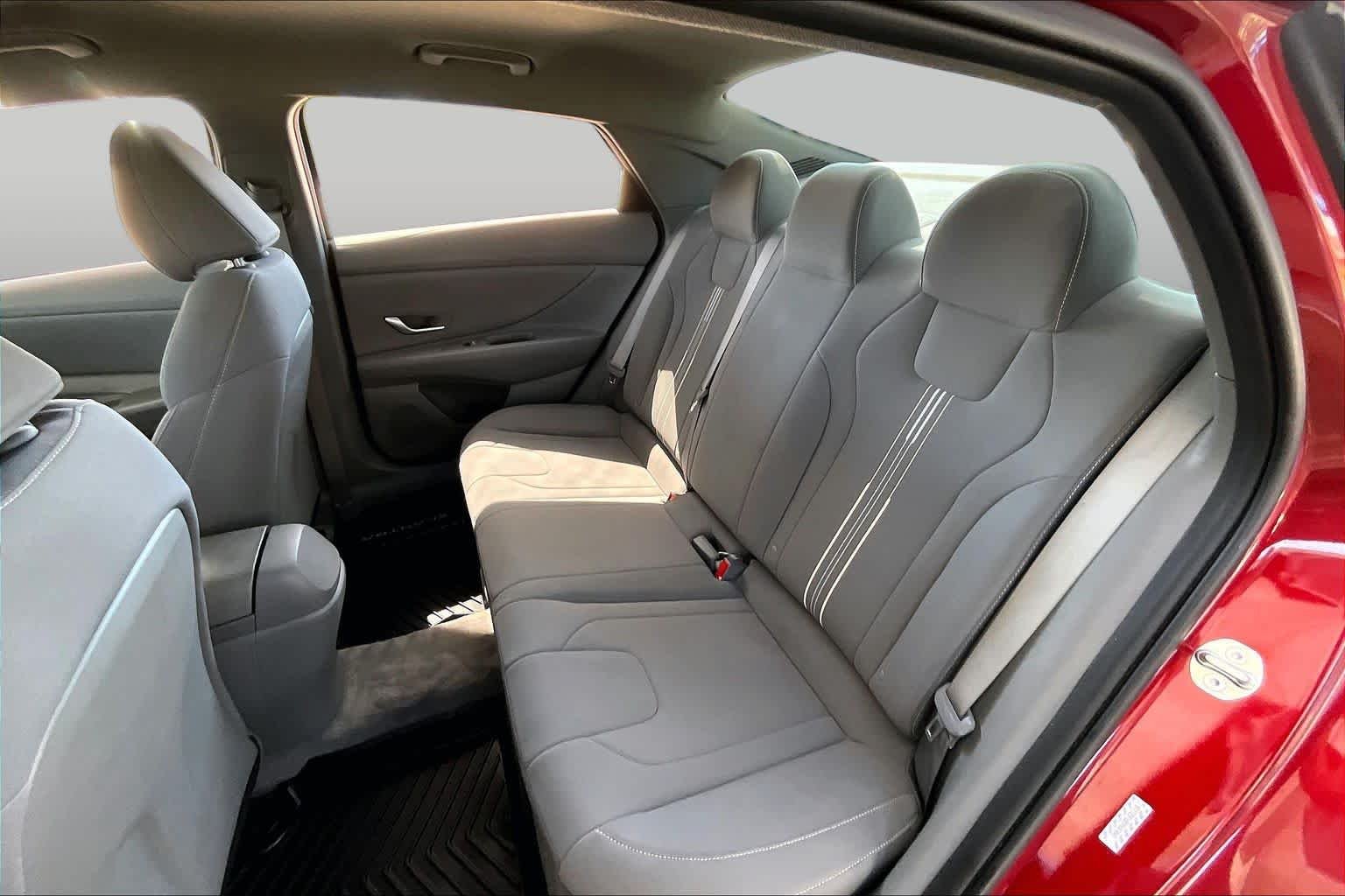 Used 2023 Ultimate Red Hyundai SEL image 20