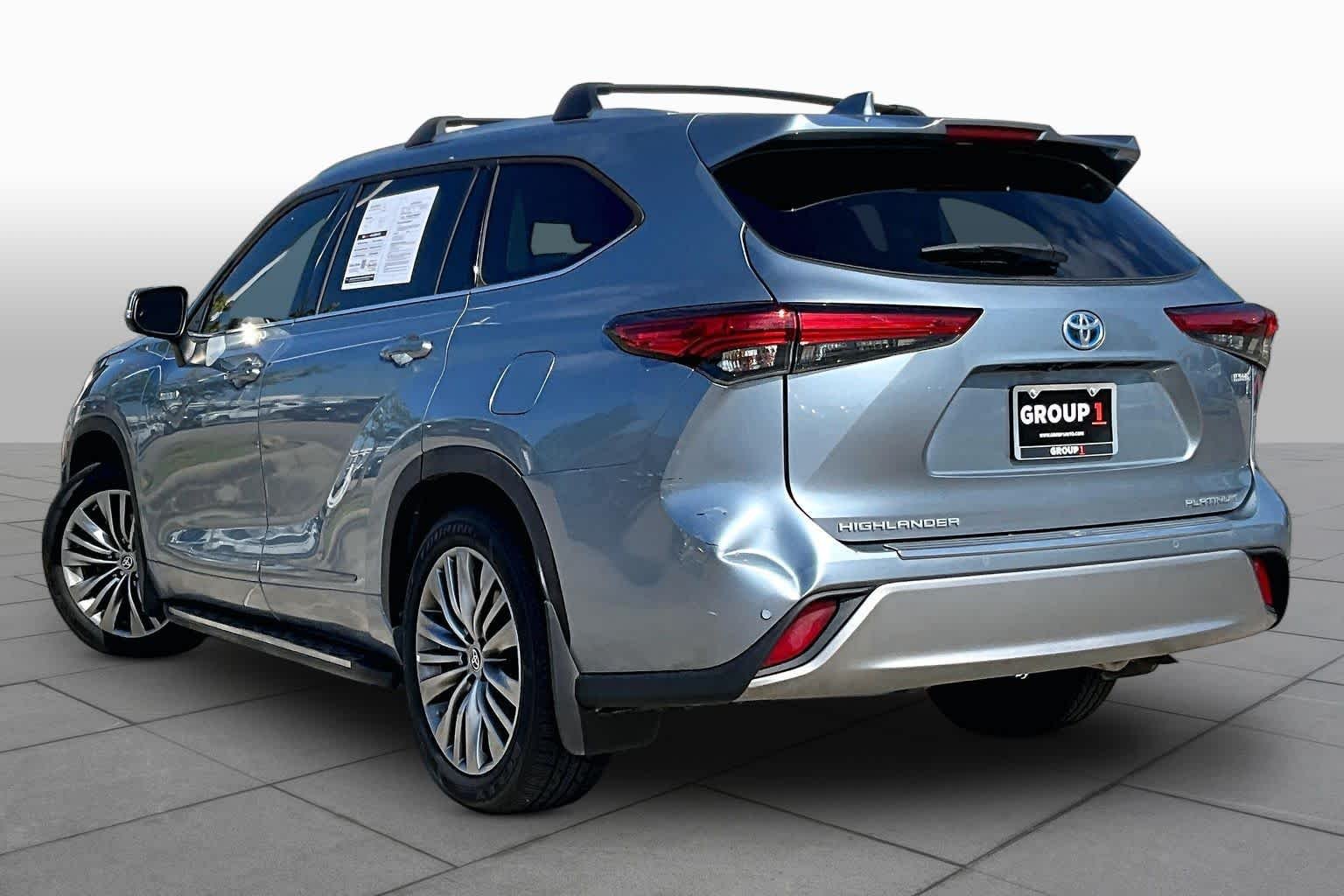 Used 2021 Moon Dust Toyota Hybrid Platinum image 11