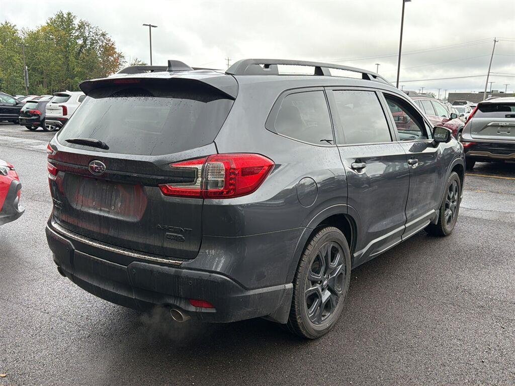 Used 2023 Magnetite Gray Metallic Subaru Onyx Edition Limited image 9