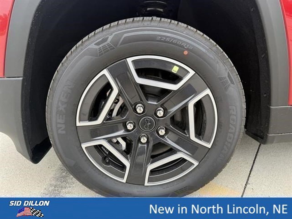 New 2026 Red Hot Pearl-Coat Exterior Paint Jeep Laredo image 5