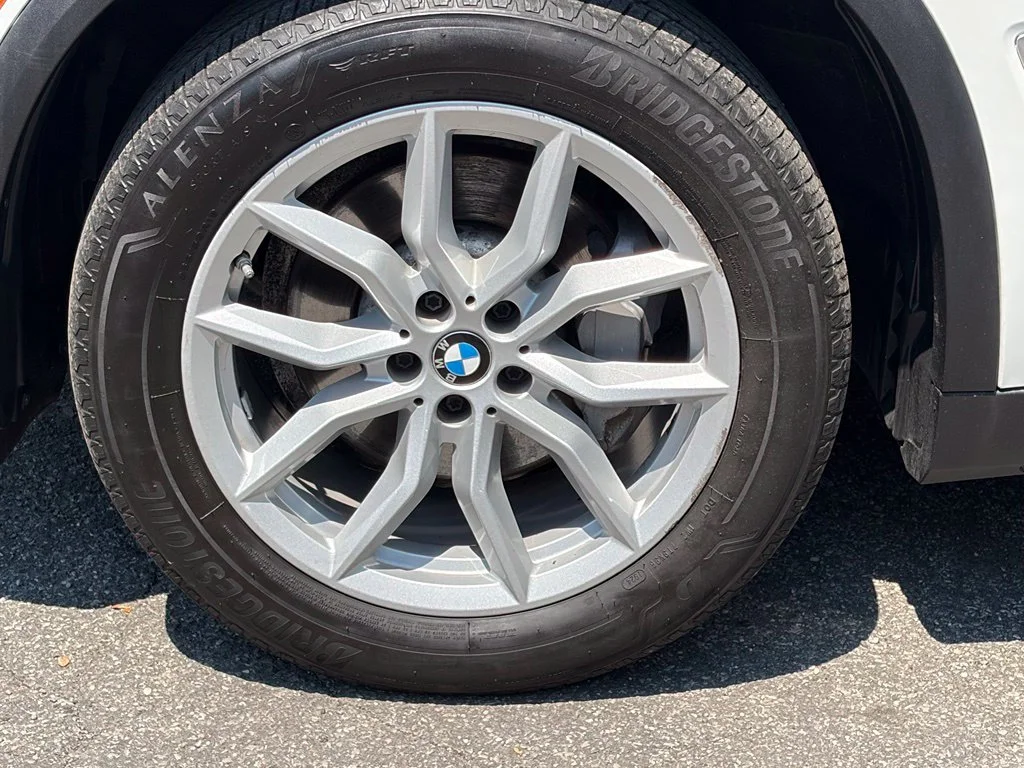 Used 2022 Alpine White BMW xDrive40i image 8