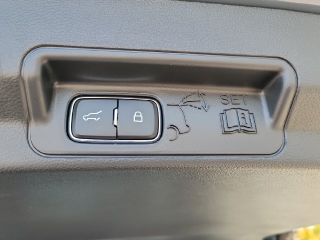 New 2027 Vapor Blue Metallic Ford Active image 69