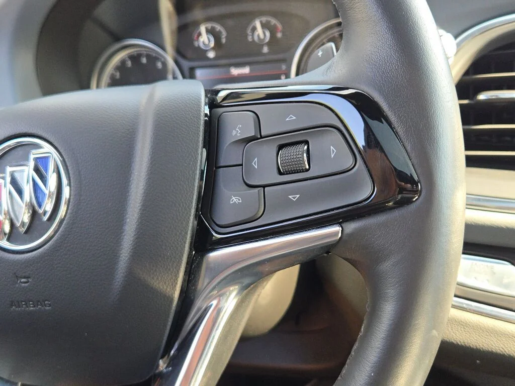 Used 2024 Black Buick Essence image 34