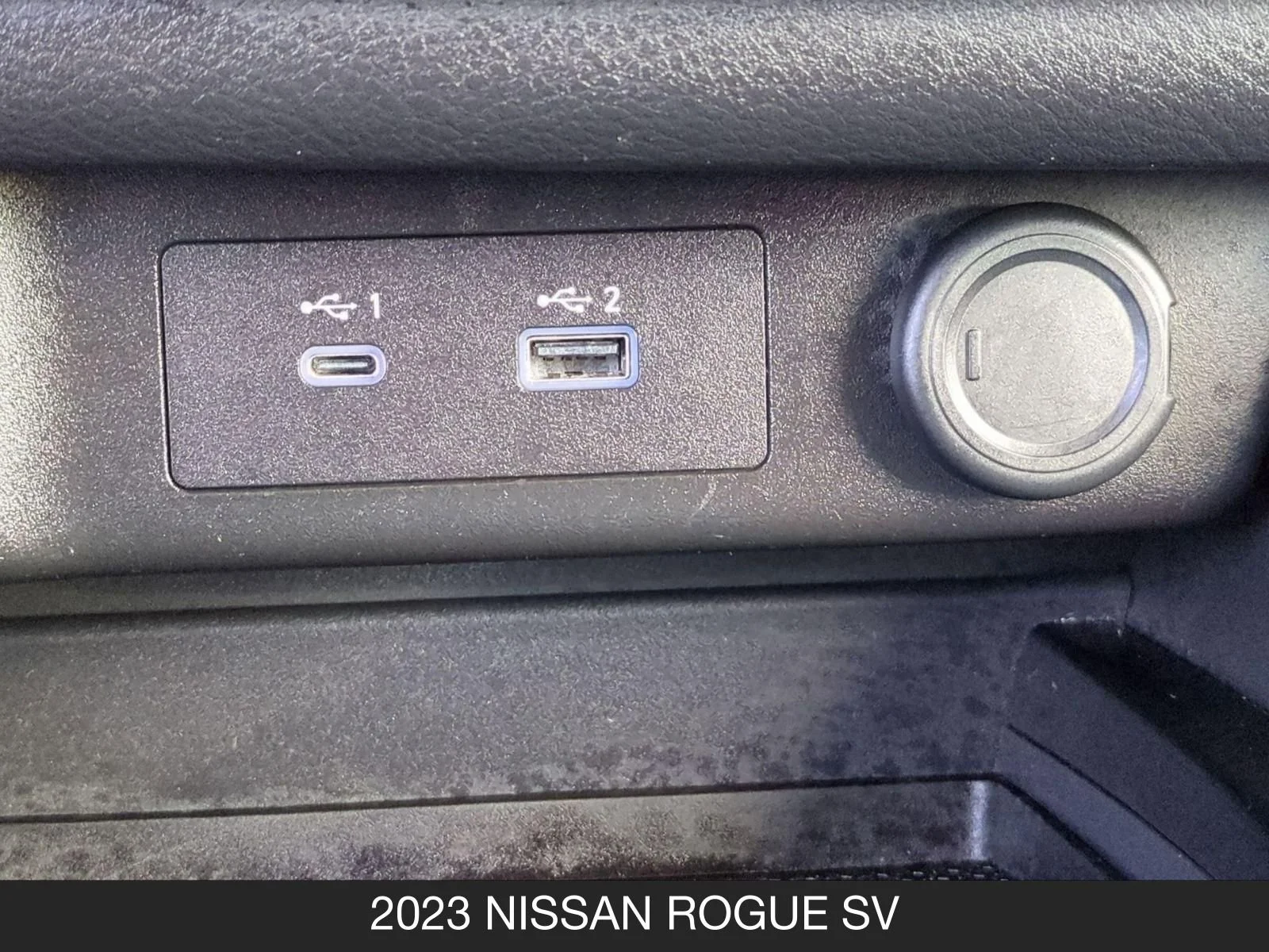 2023 Nissan Rogue SV - Photo 21