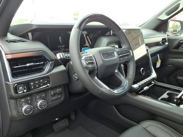 2026 GMC Yukon XL Denali - Photo 11
