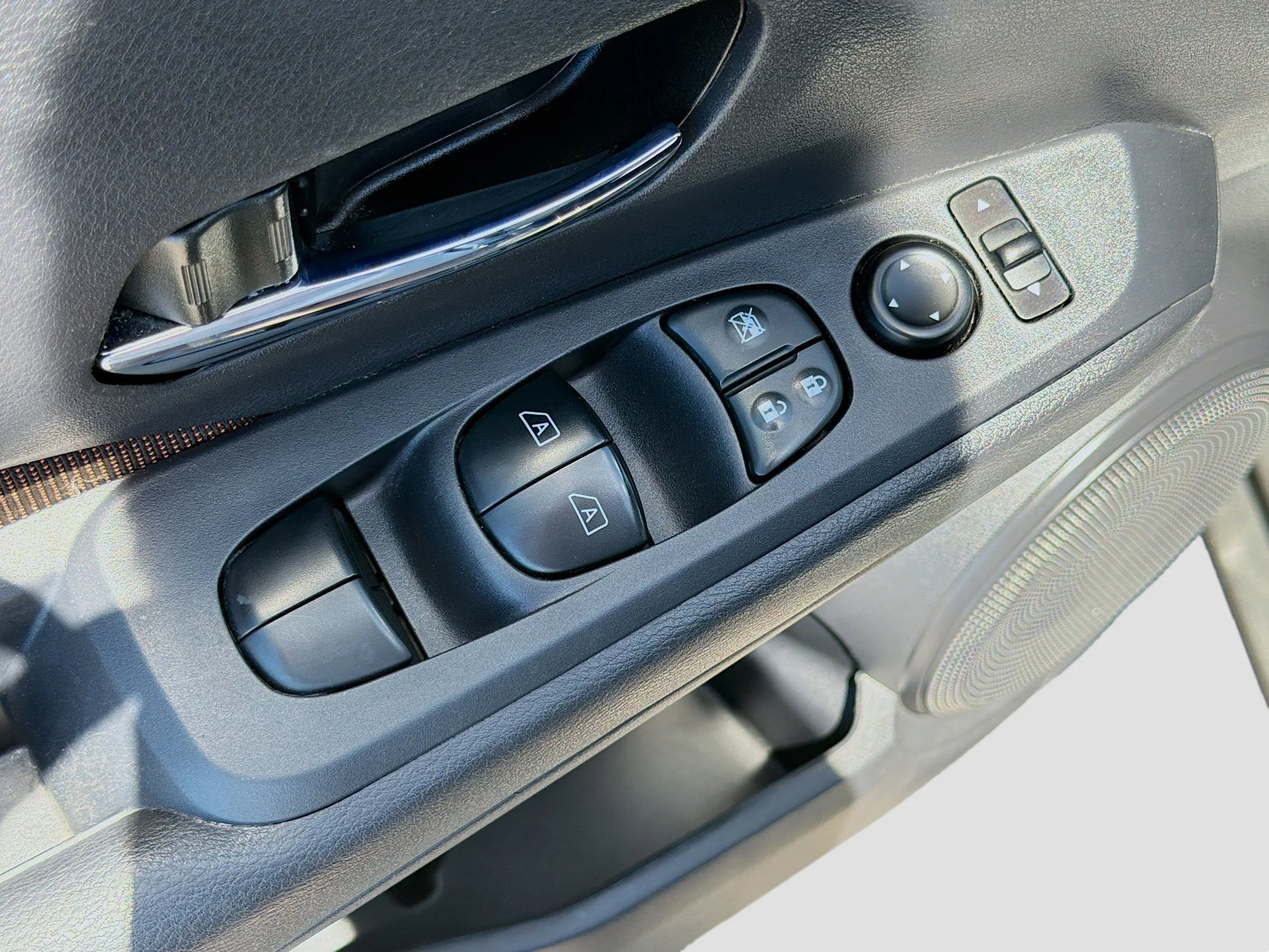 Used 2024 Gun Metallic Nissan SR image 21