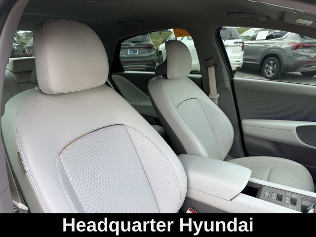 Used 2024 Silver Hyundai SEL image 15