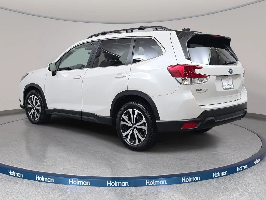 Used 2024 Crystal White Pearl Subaru Limited image 8