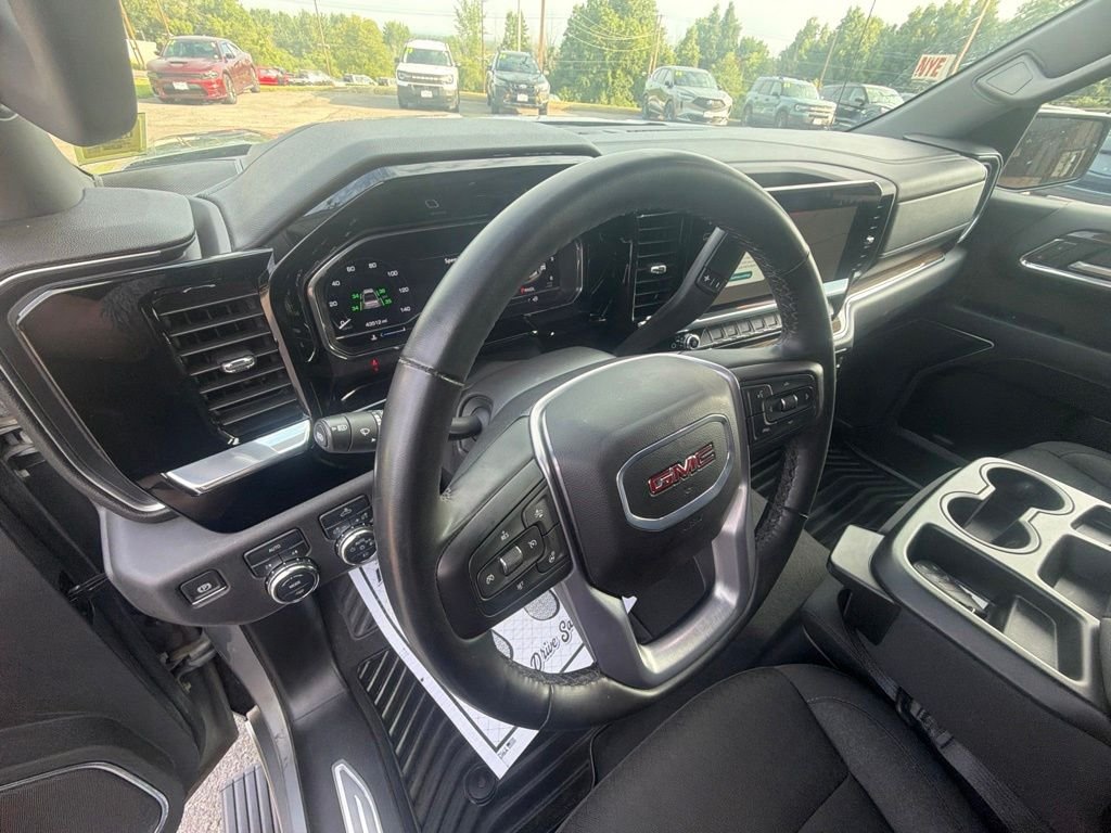Used 2024 Silver GMC Elevation image 20