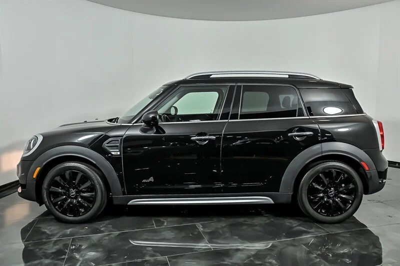 Used 2019 Midnight Black Metallic MINI Cooper ALL4 image 6