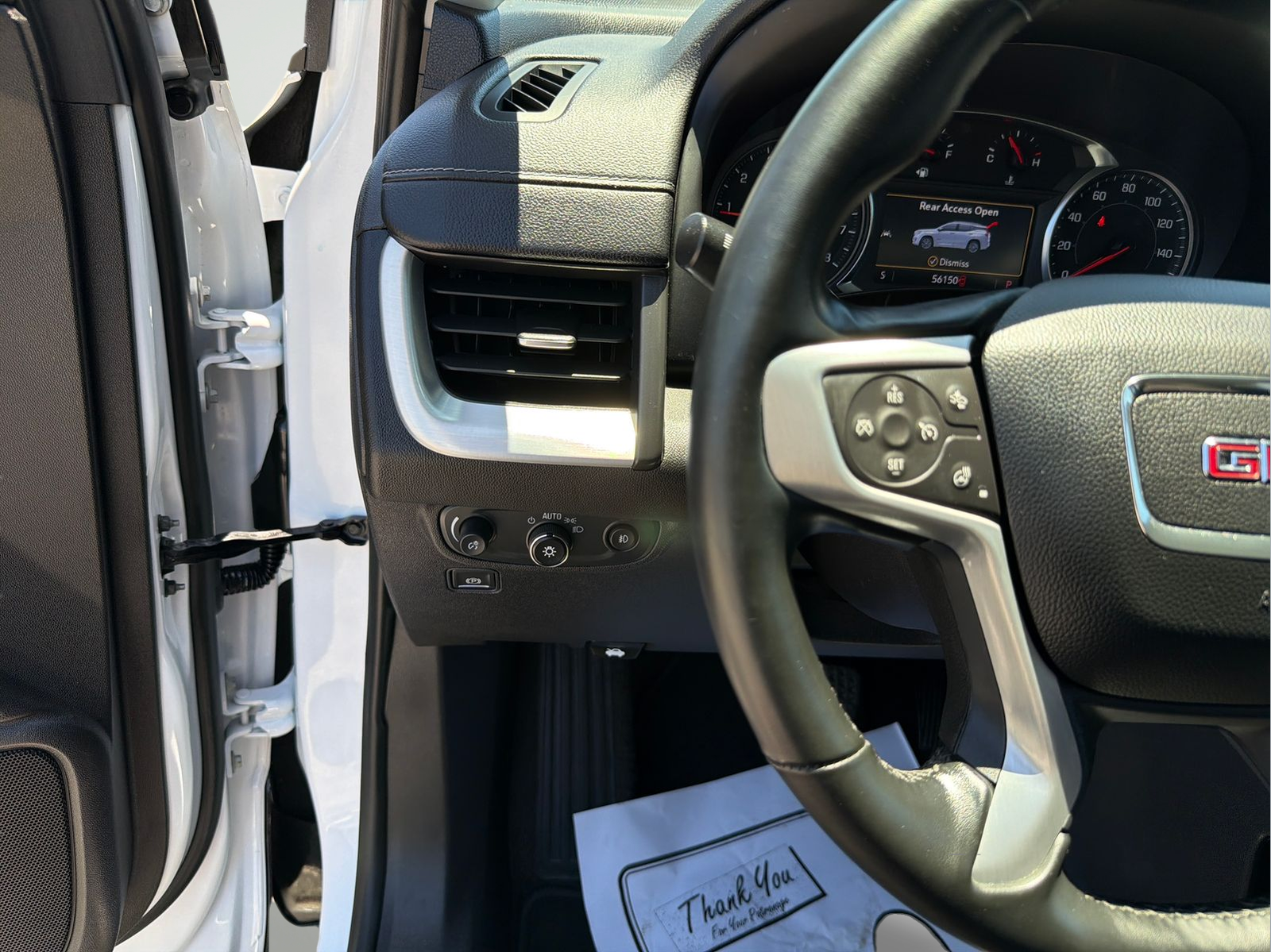 Used 2024 White GMC SLT image 13
