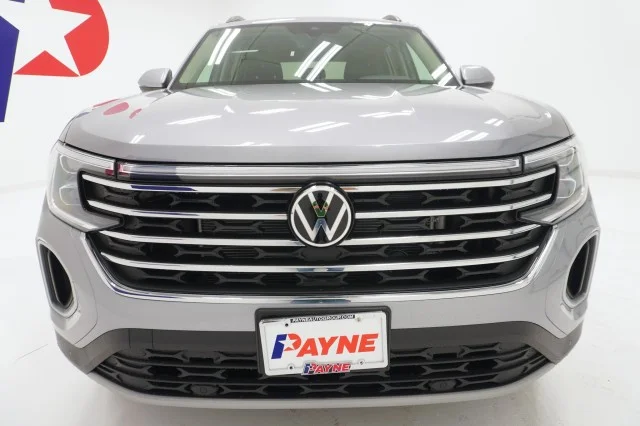 New 2026 Silver Mist Metallic Volkswagen 2.0T SE w/Technology image 2