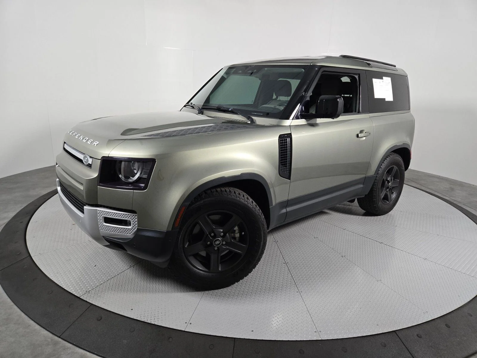 2023 Land Rover Defender 90