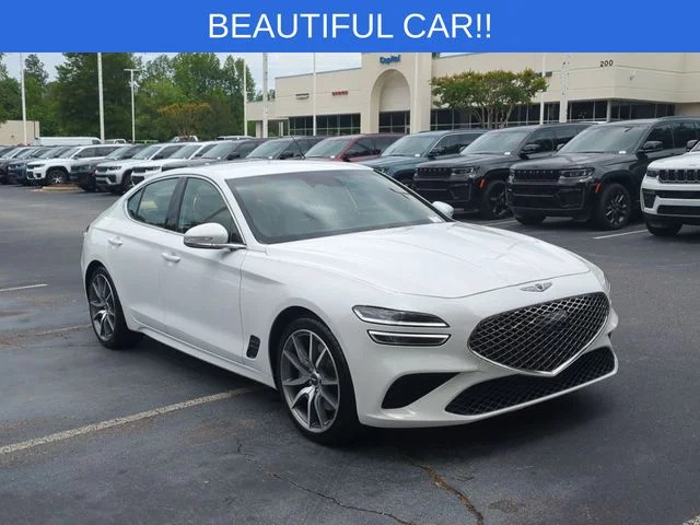 Used 2022 White Genesis 3.3T image 7