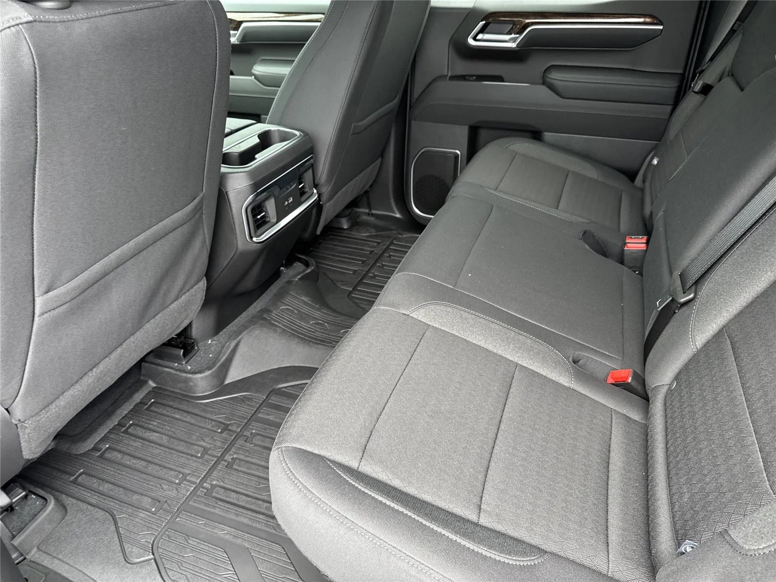 New 2026 Onyx Black GMC Elevation image 18