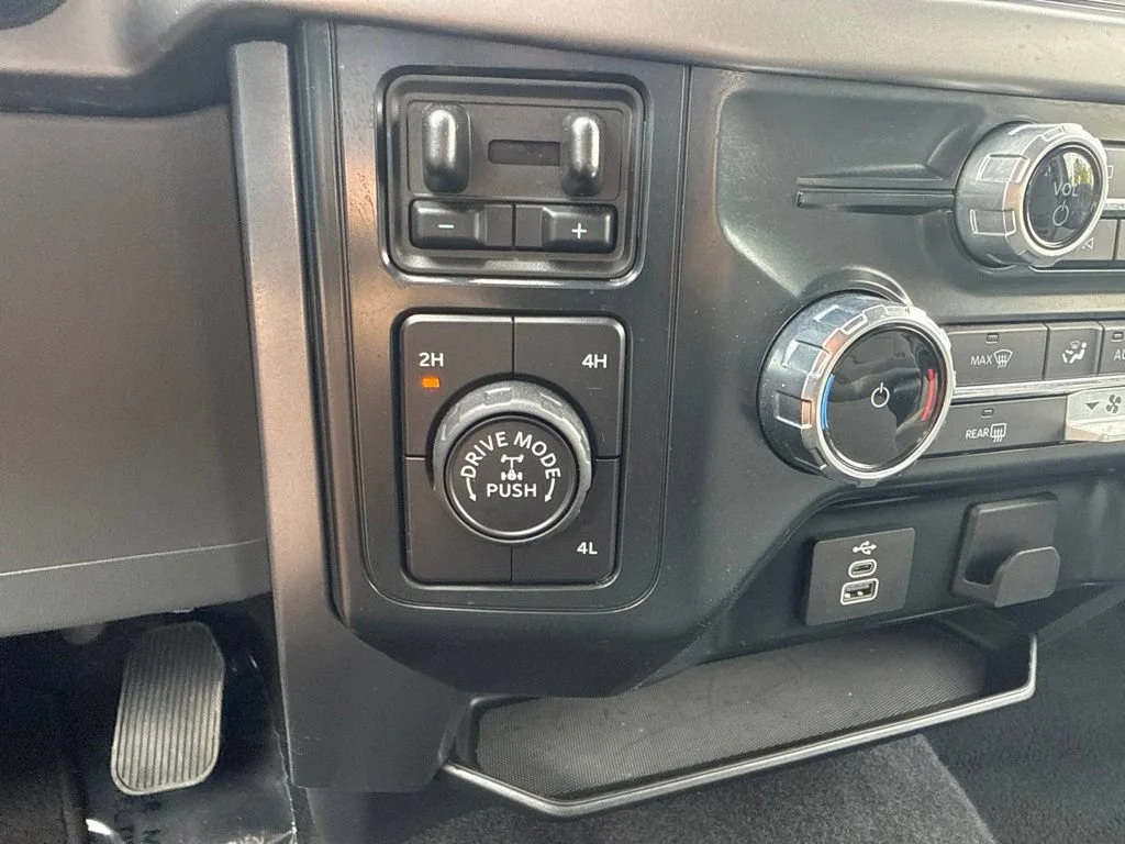 Used 2025 White Ford XLT image 19