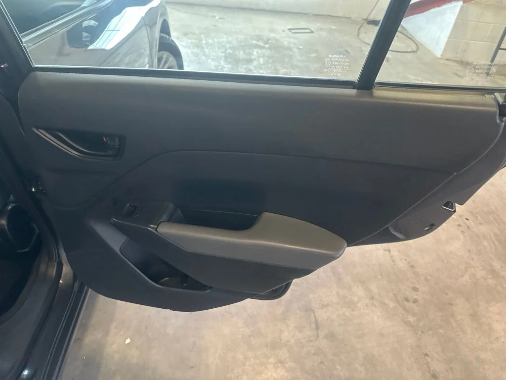 Used 2024 Gray Subaru Base image 31