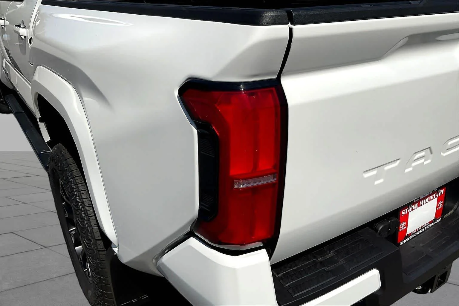 New 2026 Ice Cap Toyota SR5 image 14