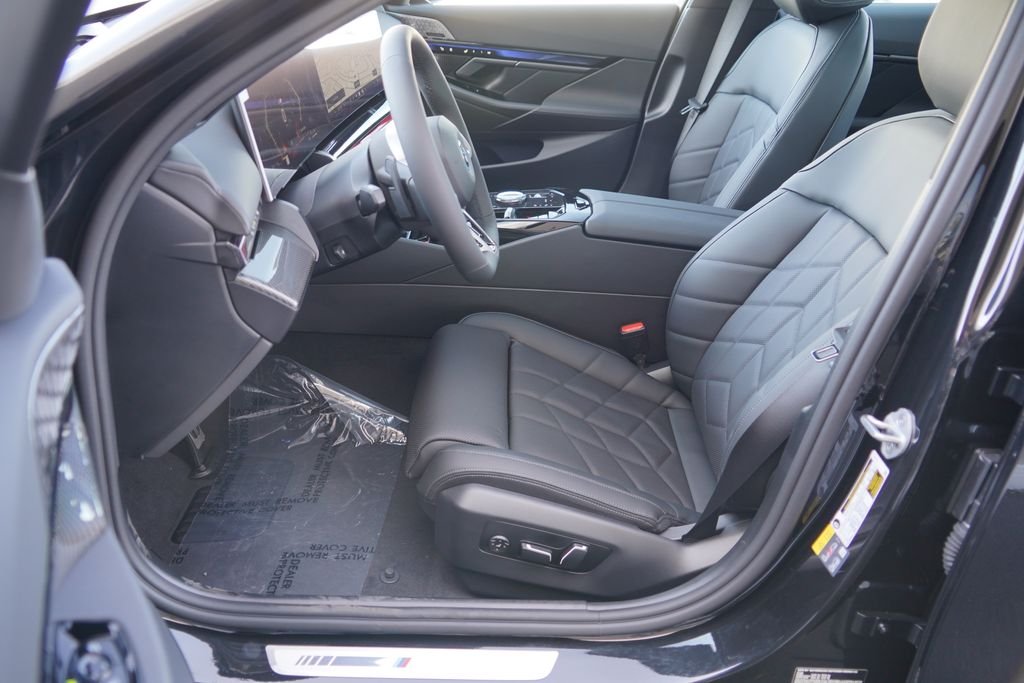 New 2027 Black Sapphire Metallic BMW 550e xDrive image 14