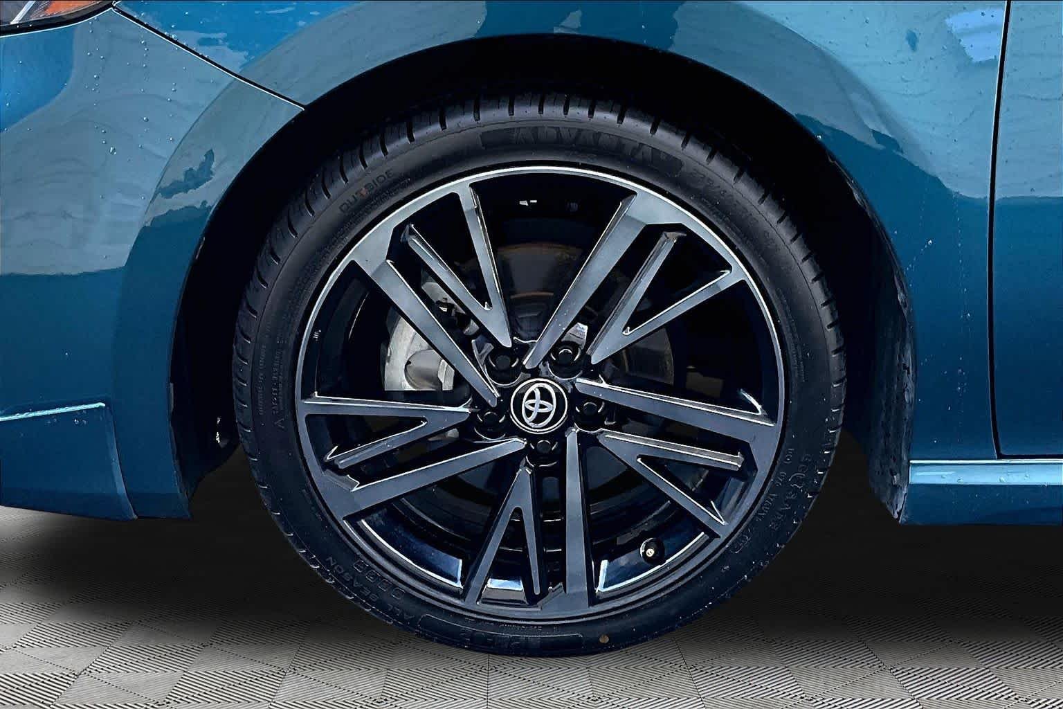 Used 2025 Ocean Gem Toyota XSE image 11