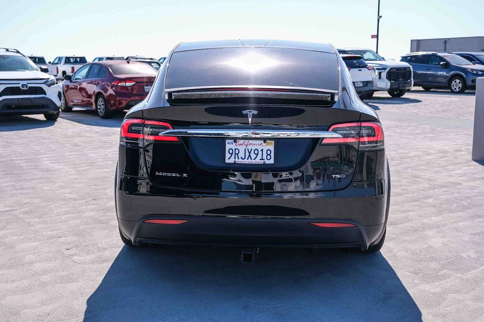 Used 2018  Tesla  image 5