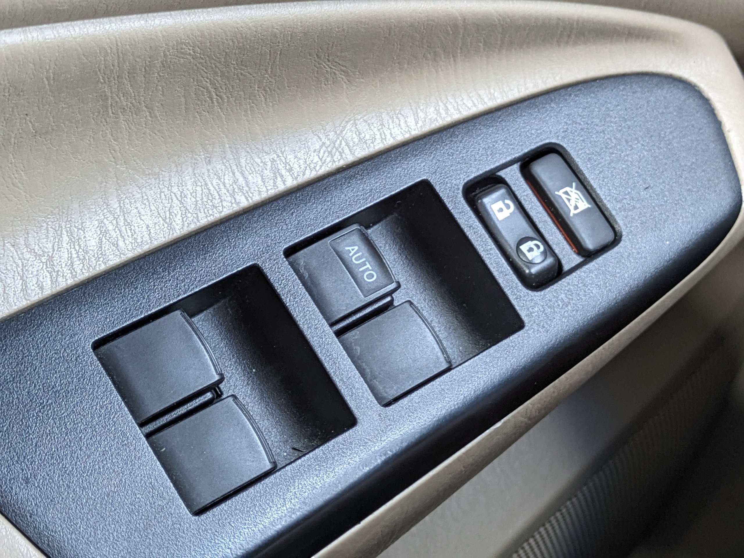 Used 2015 Brown Toyota PreRunner image 22