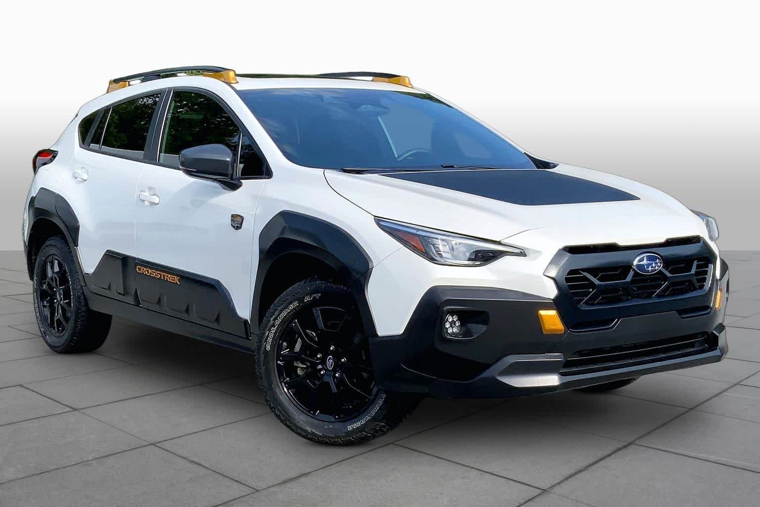 Used 2024 Crystal White Pearl Subaru Wilderness image 3