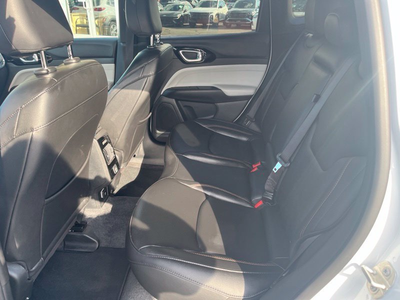 Used 2024 White Jeep Limited image 10
