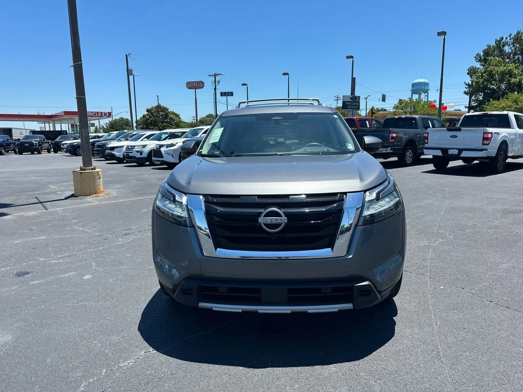Used 2024 Gray Nissan Platinum image 2